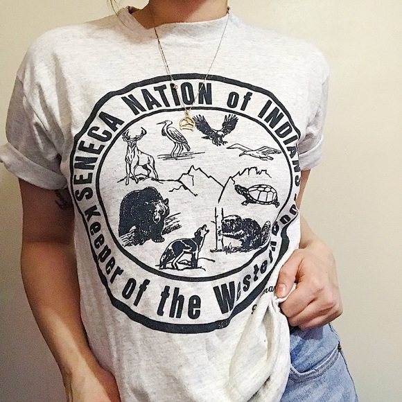 Tee Shirt - Picture 2 of 7